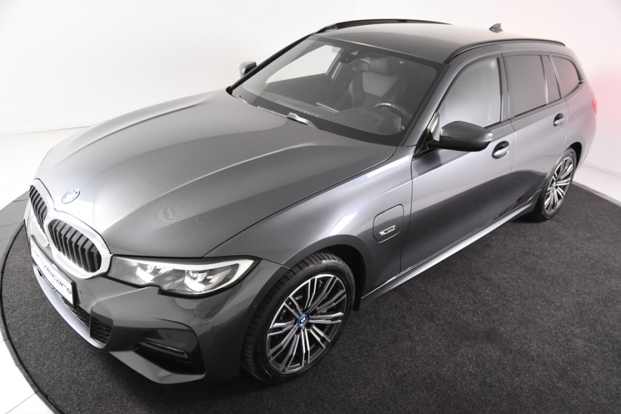 BMW 3 Serie Touring 330e xDrive M-Sport *1ste Eigenaar*Leer*Full Options*