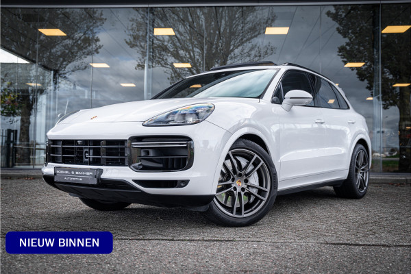 Porsche Cayenne 4.0 Turbo ** PCCB** Burmester ** Approved ** Panodak ** Trekhaak ** 18-weg Sportstoelen 4WS ** Adapt. Cruise ** Softclose ** NP 237K ** NL auto!!