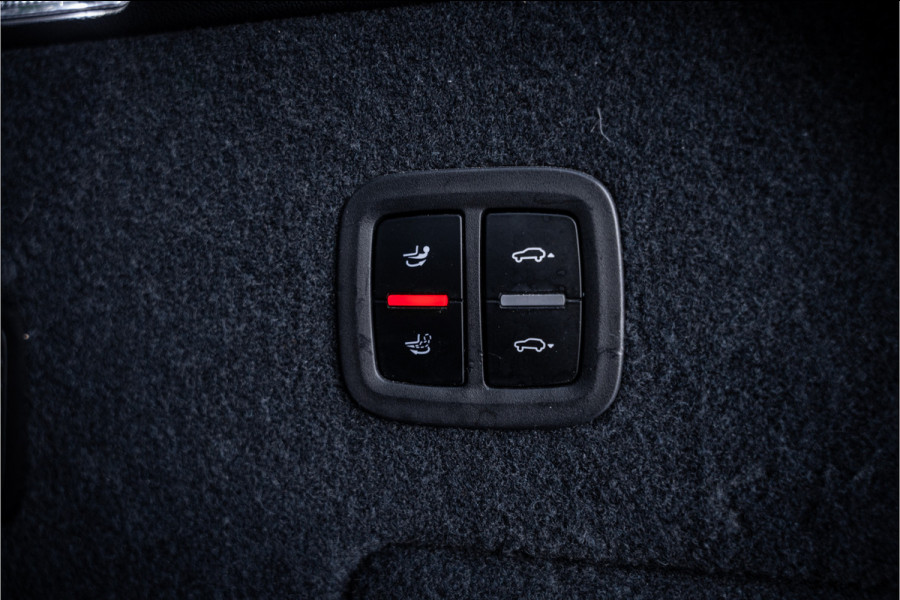 Porsche Cayenne 4.0 Turbo ** PCCB** Burmester ** Approved ** Panodak ** Trekhaak ** 18-weg Sportstoelen 4WS ** Adapt. Cruise ** Softclose ** NP 237K ** NL auto!!