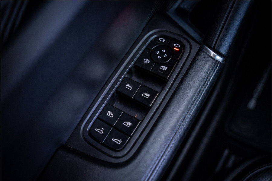 Porsche Cayenne 4.0 Turbo ** PCCB** Burmester ** Approved ** Panodak ** Trekhaak ** 18-weg Sportstoelen 4WS ** Adapt. Cruise ** Softclose ** NP 237K ** NL auto!!