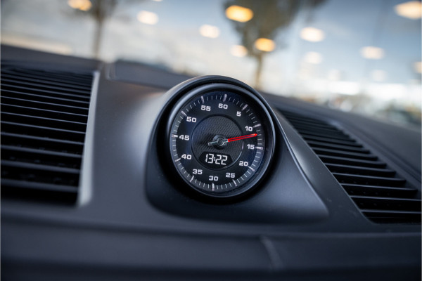 Porsche Cayenne 4.0 Turbo ** PCCB** Burmester ** Approved ** Panodak ** Trekhaak ** 18-weg Sportstoelen 4WS ** Adapt. Cruise ** Softclose ** NP 237K ** NL auto!!