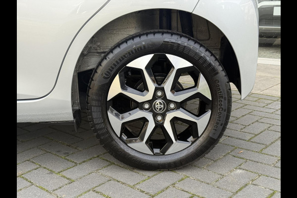 Toyota Aygo 1.0 VVT-i Automaat X-Joy | Lichtmetalen velgen, Apple CarPlay/Android auto, Parkeercamera, In hoogte verstelbare stoel