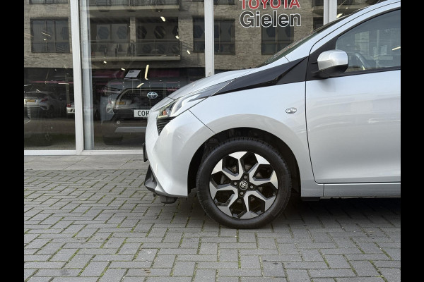 Toyota Aygo 1.0 VVT-i Automaat X-Joy | Lichtmetalen velgen, Apple CarPlay/Android auto, Parkeercamera, In hoogte verstelbare stoel