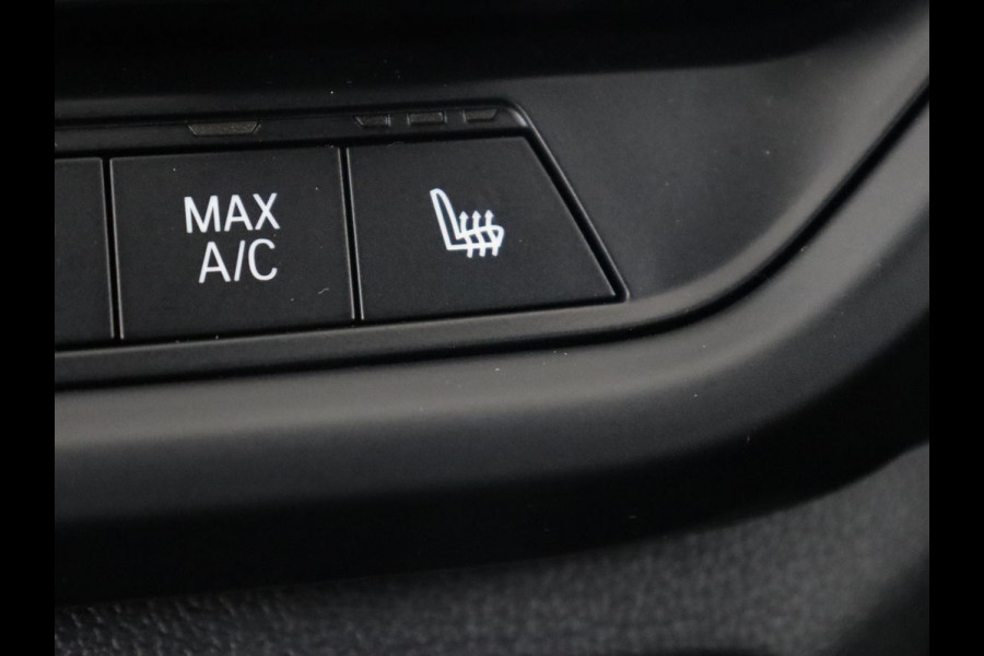 BMW 1-serie 118i High Executive | M Sport | Panoramadak | Head-Up | Leder | Harman/Kardon | Camera | Carplay | Stoelverwarming | Live Cockpit | Sfeerverlichting | Keyless | Navigatie | Sportstoelen | Full LED