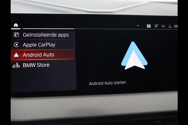 BMW 1-serie 118i High Executive | M Sport | Panoramadak | Head-Up | Leder | Harman/Kardon | Camera | Carplay | Stoelverwarming | Live Cockpit | Sfeerverlichting | Keyless | Navigatie | Sportstoelen | Full LED