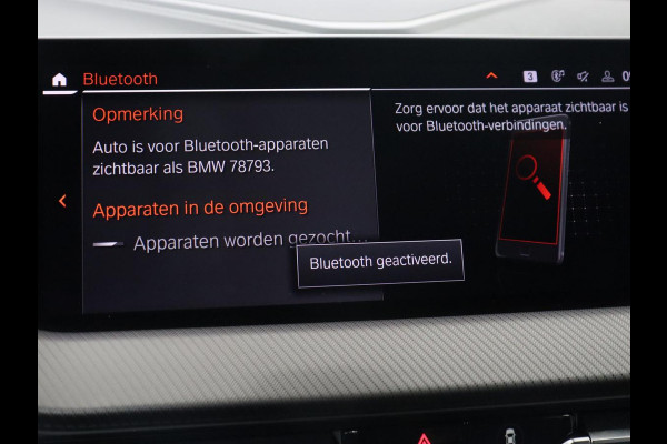 BMW 1-serie 118i High Executive | M Sport | Panoramadak | Head-Up | Leder | Harman/Kardon | Camera | Carplay | Stoelverwarming | Live Cockpit | Sfeerverlichting | Keyless | Navigatie | Sportstoelen | Full LED