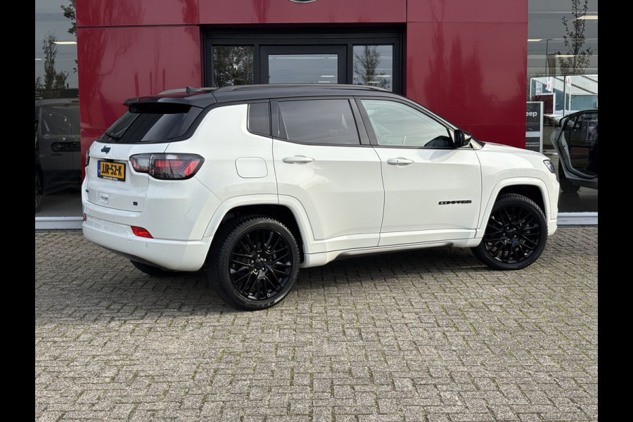 Jeep Compass 4xe 240 Plug-in Hybrid Electric S | Winterpack | Leer | Stoel/stuurwielverwarming