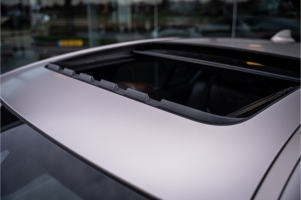 BMW 5 Serie M550i xDrive High Executive ** Entertainment ** Panodak **