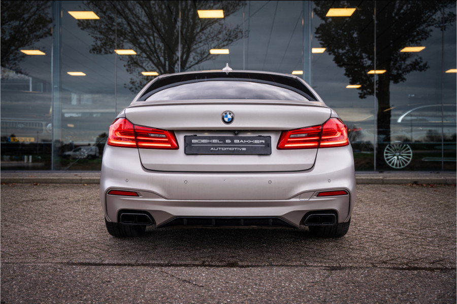 BMW 5 Serie M550i xDrive High Executive ** Entertainment ** Panodak **