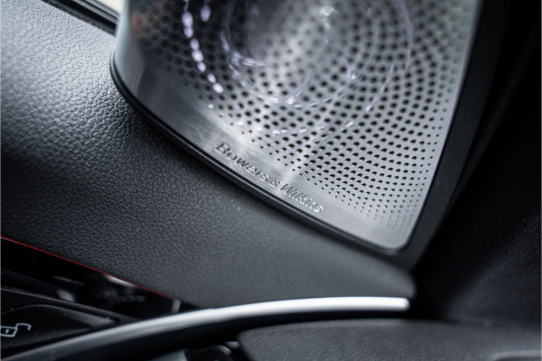 BMW 5 Serie M550i xDrive High Executive ** Entertainment ** Panodak **