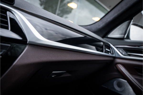 BMW 5 Serie M550i xDrive High Executive ** Entertainment ** Panodak **