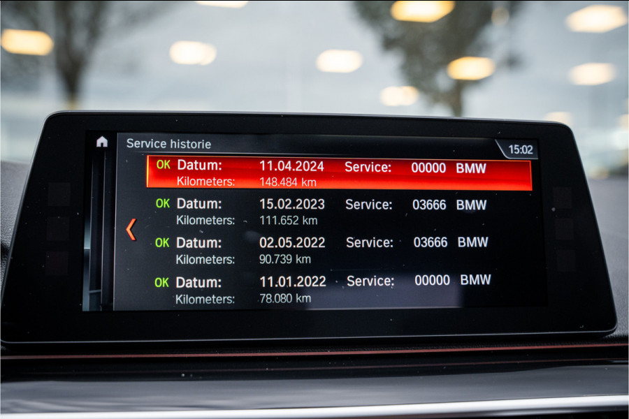 BMW 5 Serie M550i xDrive High Executive ** Entertainment ** Panodak **