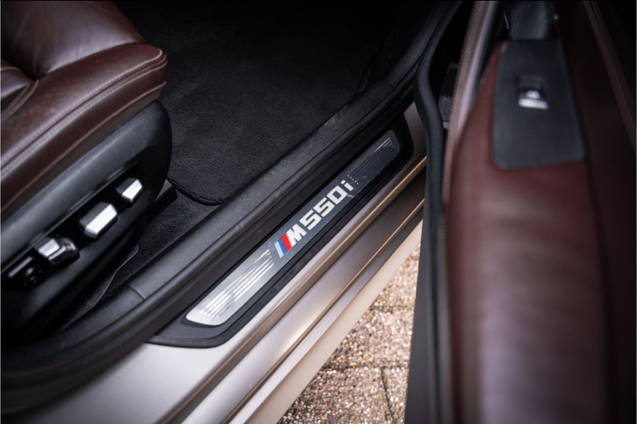 BMW 5 Serie M550i xDrive High Executive ** Entertainment ** Panodak **