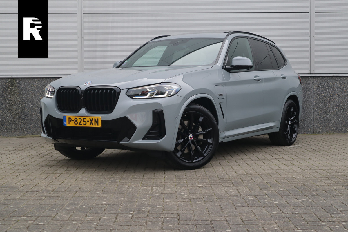 BMW X3 xDrive30e M-Sport SOH 87% / Panorama / 360 camera / Head-Up / Trekhaak / HiFi / Blackline /