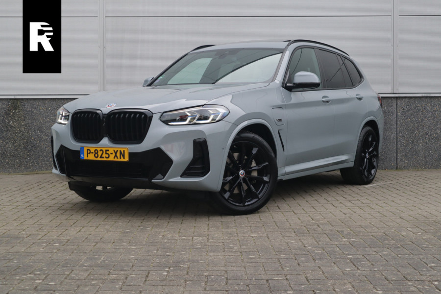 BMW X3 xDrive30e M-Sport SOH 87% / Panorama / 360 camera / Head-Up / Trekhaak / HiFi / Blackline /