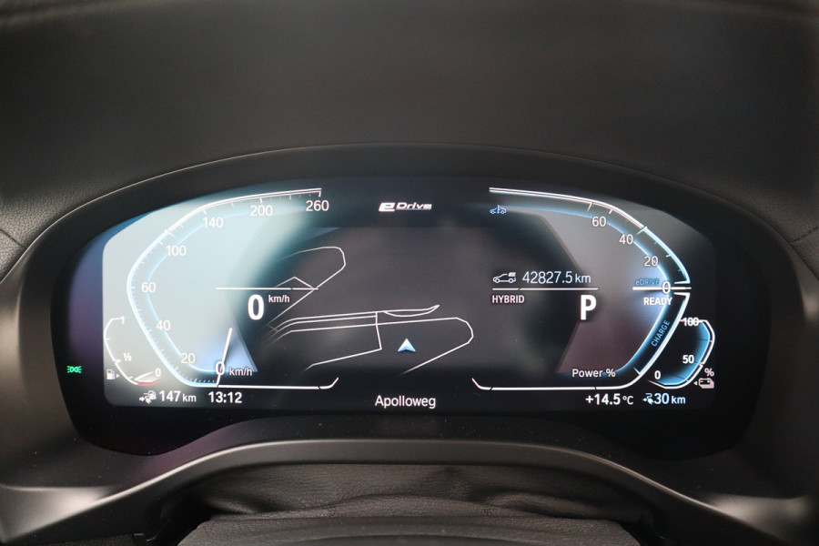 BMW X3 xDrive30e M-Sport SOH 87% / Panorama / 360 camera / Head-Up / Trekhaak / HiFi / Blackline /