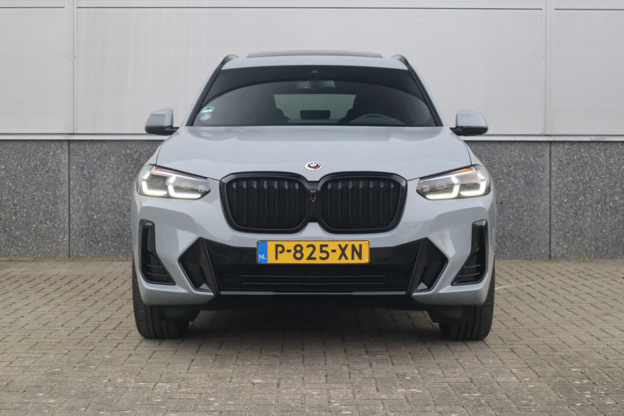 BMW X3 xDrive30e M-Sport SOH 87% / Panorama / 360 camera / Head-Up / Trekhaak / HiFi / Blackline /