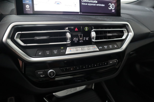 BMW X3 xDrive30e M-Sport SOH 87% / Panorama / 360 camera / Head-Up / Trekhaak / HiFi / Blackline /