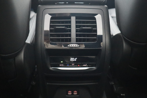 BMW X3 xDrive30e M-Sport SOH 87% / Panorama / 360 camera / Head-Up / Trekhaak / HiFi / Blackline /