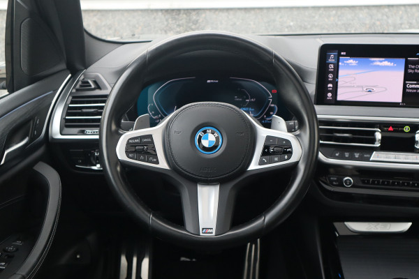 BMW X3 xDrive30e M-Sport SOH 87% / Panorama / 360 camera / Head-Up / Trekhaak / HiFi / Blackline /