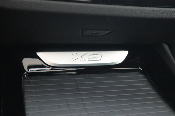 BMW X3 xDrive30e M-Sport SOH 87% / Panorama / 360 camera / Head-Up / Trekhaak / HiFi / Blackline /