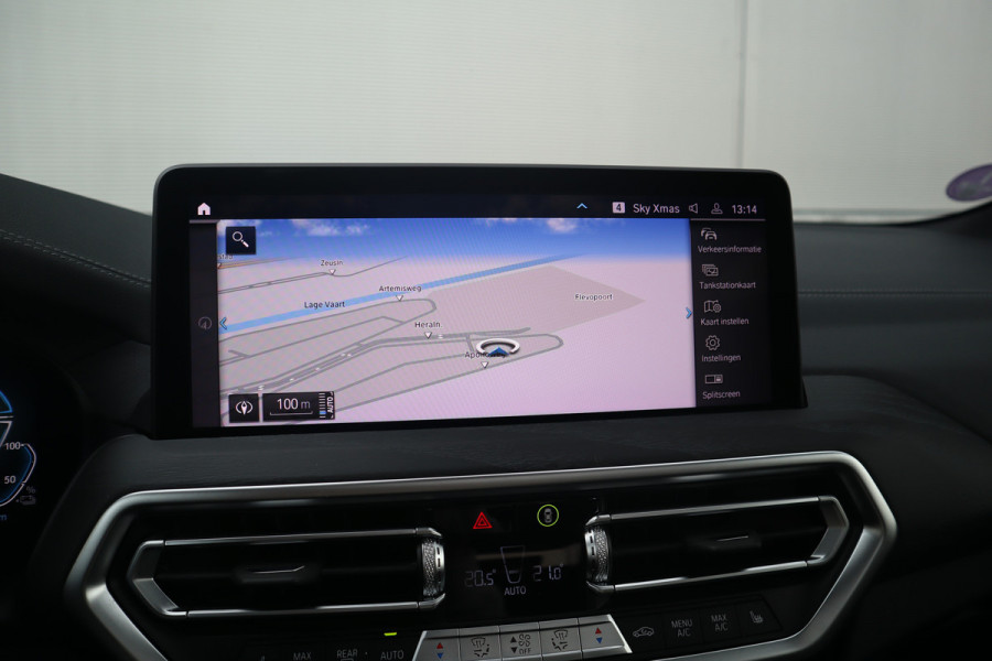 BMW X3 xDrive30e M-Sport SOH 87% / Panorama / 360 camera / Head-Up / Trekhaak / HiFi / Blackline /