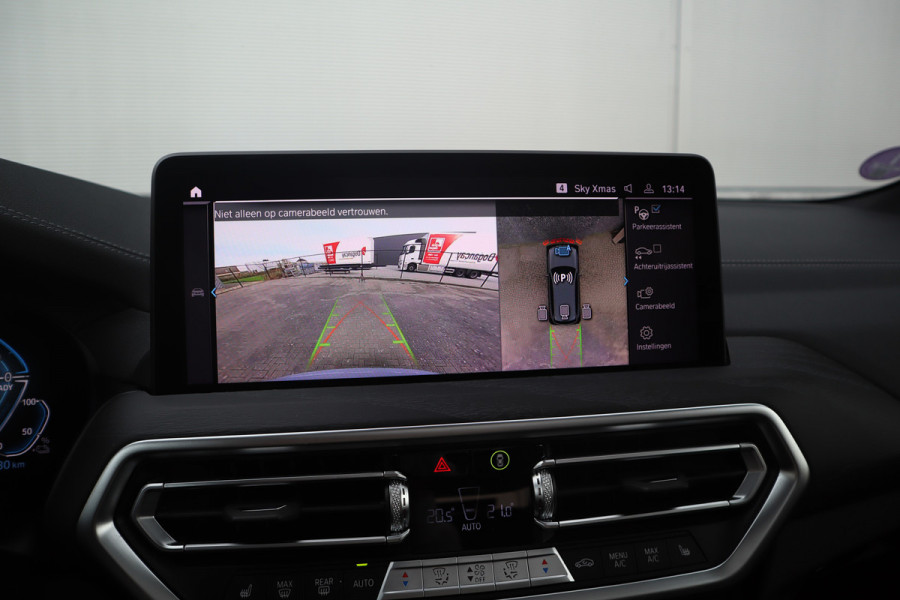 BMW X3 xDrive30e M-Sport SOH 87% / Panorama / 360 camera / Head-Up / Trekhaak / HiFi / Blackline /