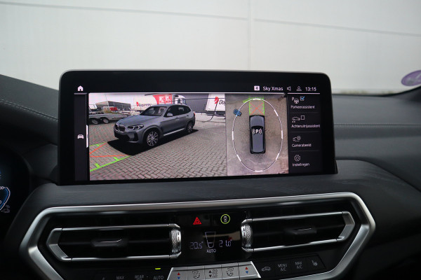 BMW X3 xDrive30e M-Sport SOH 87% / Panorama / 360 camera / Head-Up / Trekhaak / HiFi / Blackline /
