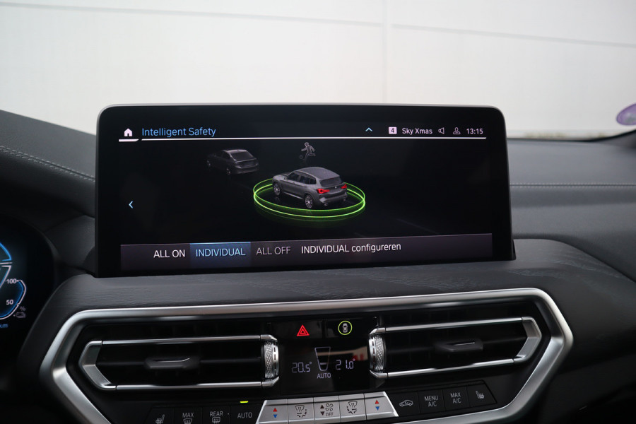 BMW X3 xDrive30e M-Sport SOH 87% / Panorama / 360 camera / Head-Up / Trekhaak / HiFi / Blackline /