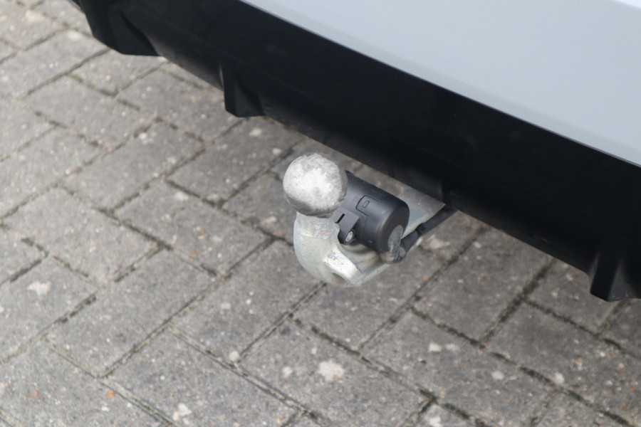 BMW X3 xDrive30e M-Sport SOH 87% / Panorama / 360 camera / Head-Up / Trekhaak / HiFi / Blackline /