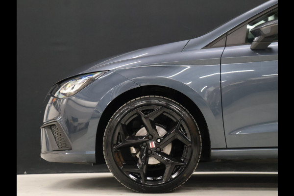 Seat Ibiza 1.0 EcoTSI Style Business Intense [APPLE CARPLAY, PDC V+A, CRUISE CONTROL, STOELVERWARMING, AUTOMATISCHE AIRCO, NAVIGATIE, NIEUWSTAAT]