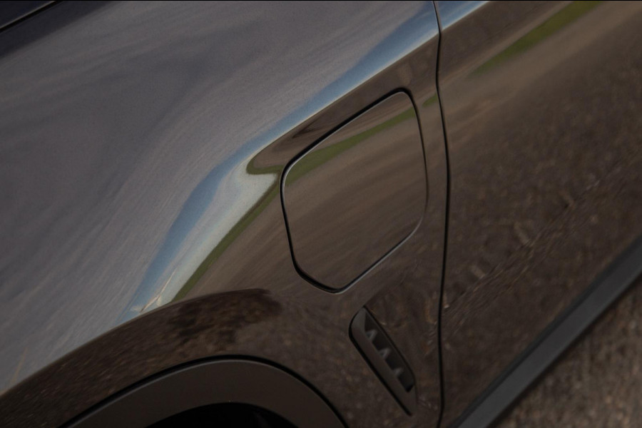 BMW X3 xDrive30e High Executive BRUIN LEER / PANORAMA DAK / AUTOMAAT / PLUG IN / CARPLAY / STOELVERWARMING