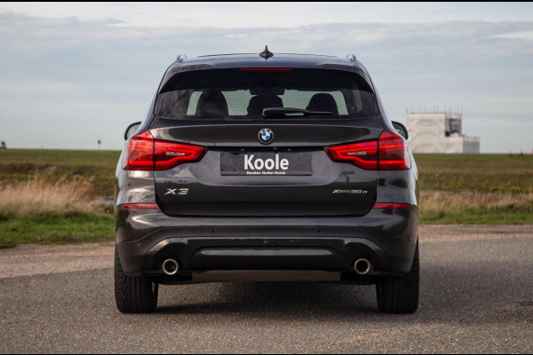 BMW X3 xDrive30e High Executive BRUIN LEER / PANORAMA DAK / AUTOMAAT / PLUG IN / CARPLAY / STOELVERWARMING