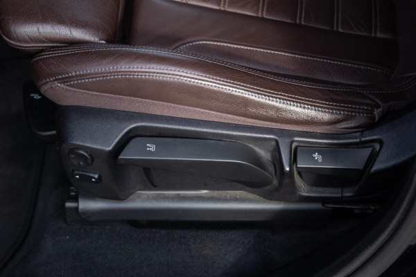 BMW X3 xDrive30e High Executive BRUIN LEER / PANORAMA DAK / AUTOMAAT / PLUG IN / CARPLAY / STOELVERWARMING