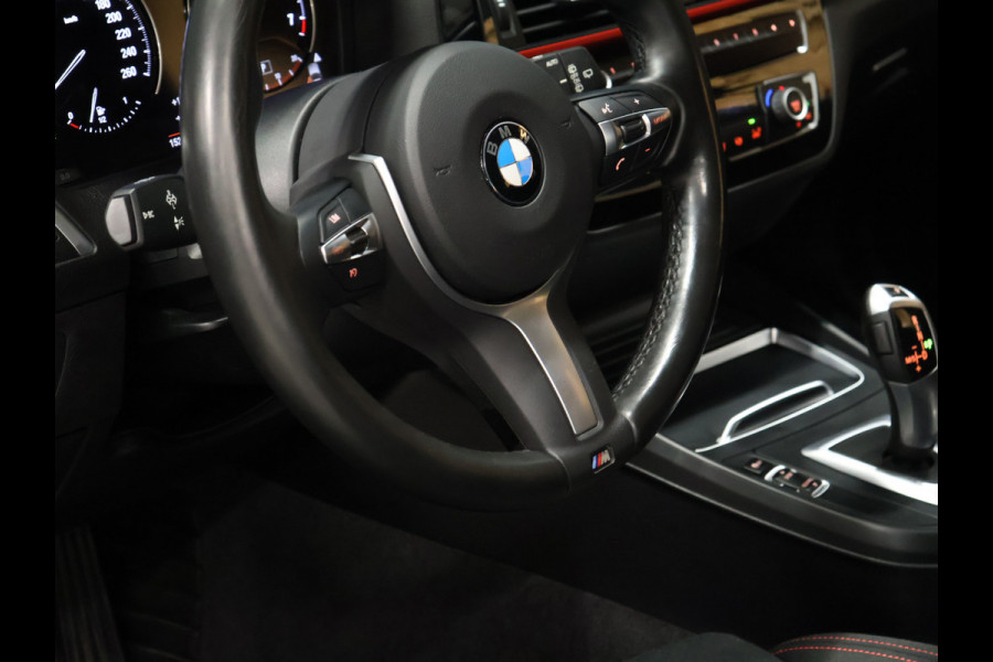 BMW 1-serie 118i M Sport [M STUUR, HARMAN/KARDON, NAVIGATIE, PDC ACHTER, CRUISE CONTROL, TELEFOON, CLIMATE CONTROL, NIEUWSTAAT]
