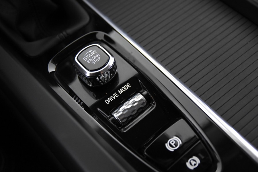 Volvo XC60 2.0 D3 Momentum *1ste Eigenaar*Leer*Camera*Trekhaak*