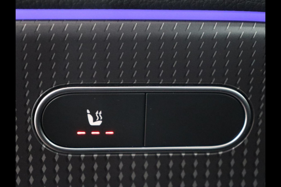 Mercedes-Benz B-Klasse 250e Urban Night | Adaptive cruise | Stoelverwarming | Camera | Carplay | Sfeerverlichting | Half leder | Full LED | Widescreen | Park Assist | Navigatie | PHEV | Plug In