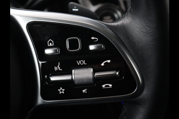 Mercedes-Benz B-Klasse 250e Urban Night | Adaptive cruise | Stoelverwarming | Camera | Carplay | Sfeerverlichting | Half leder | Full LED | Widescreen | Park Assist | Navigatie | PHEV | Plug In