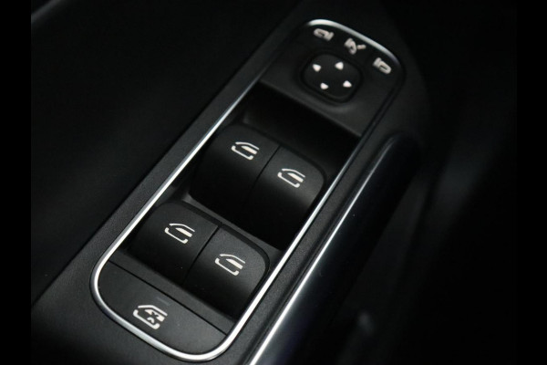 Mercedes-Benz B-Klasse 250e Urban Night | Adaptive cruise | Stoelverwarming | Camera | Carplay | Sfeerverlichting | Half leder | Full LED | Widescreen | Park Assist | Navigatie | PHEV | Plug In