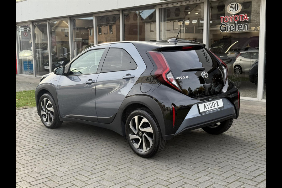 Toyota Aygo X 1.0 VVT-i S-CVT Automaat Pulse Plus | Stoelverwarming, Apple CarPlay/Android auto, Lichtmetalen velgen, Bi-Tone