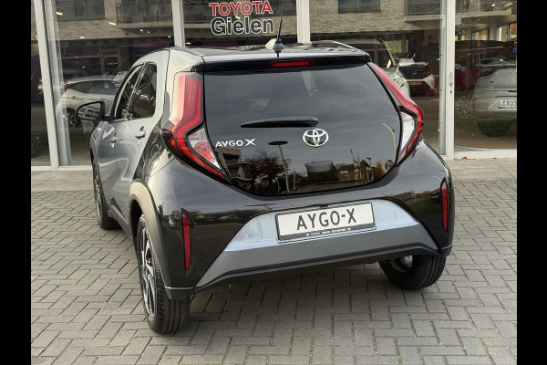 Toyota Aygo X 1.0 VVT-i S-CVT Automaat Pulse Plus | Stoelverwarming, Apple CarPlay/Android auto, Lichtmetalen velgen, Bi-Tone