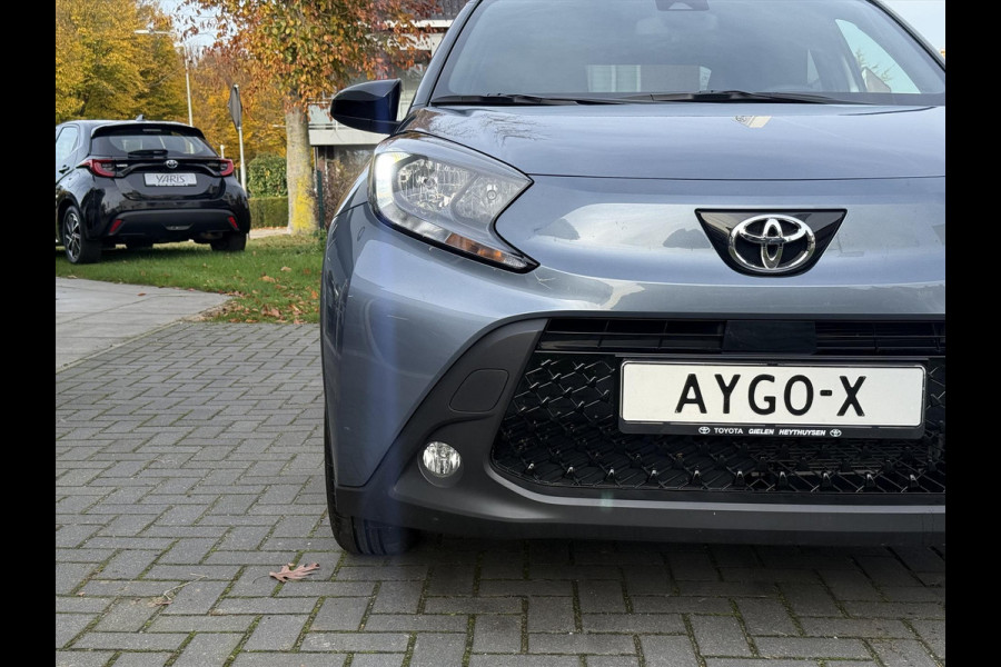 Toyota Aygo X 1.0 VVT-i S-CVT Automaat Pulse Plus | Stoelverwarming, Apple CarPlay/Android auto, Lichtmetalen velgen, Bi-Tone
