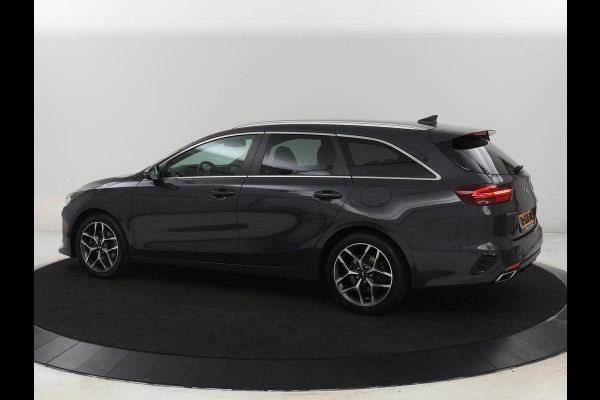 Kia Ceed 1.5 T-GDi GT-Line | Stoel & stuurverwarming | Trekhaak | Adaptive cruise | Camera | Keyless | Leder/Alcantara | Navigatie | Full LED | Sportstoelen | Bluetooth | Parkeerhulp