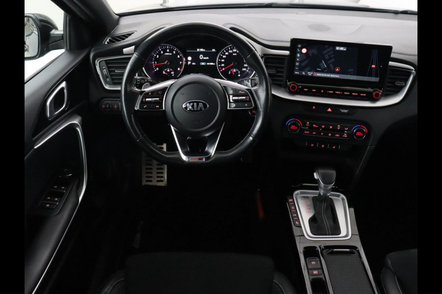 Kia Ceed 1.5 T-GDi GT-Line | Stoel & stuurverwarming | Trekhaak | Adaptive cruise | Camera | Keyless | Leder/Alcantara | Navigatie | Full LED | Sportstoelen | Bluetooth | Parkeerhulp