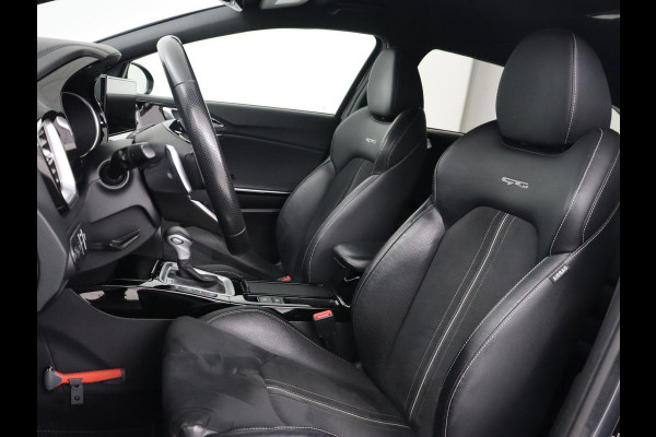Kia Ceed 1.5 T-GDi GT-Line | Stoel & stuurverwarming | Trekhaak | Adaptive cruise | Camera | Keyless | Leder/Alcantara | Navigatie | Full LED | Sportstoelen | Bluetooth | Parkeerhulp