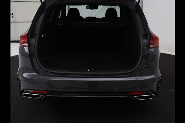 Kia Ceed 1.5 T-GDi GT-Line | Stoel & stuurverwarming | Trekhaak | Adaptive cruise | Camera | Keyless | Leder/Alcantara | Navigatie | Full LED | Sportstoelen | Bluetooth | Parkeerhulp