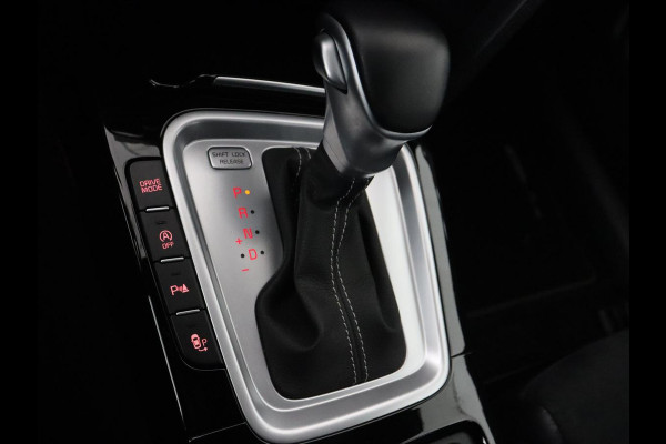 Kia Ceed 1.5 T-GDi GT-Line | Stoel & stuurverwarming | Trekhaak | Adaptive cruise | Camera | Keyless | Leder/Alcantara | Navigatie | Full LED | Sportstoelen | Bluetooth | Parkeerhulp