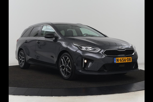 Kia Ceed 1.5 T-GDi GT-Line | Stoel & stuurverwarming | Trekhaak | Adaptive cruise | Camera | Keyless | Leder/Alcantara | Navigatie | Full LED | Sportstoelen | Bluetooth | Parkeerhulp