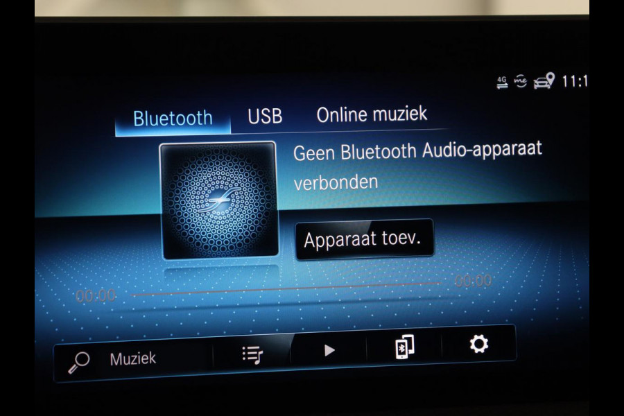 Mercedes-Benz CLA-Klasse 180 AMG | Carplay | Stoelverwarming | Camera | Navigatie | Leder/Alcantara | Sfeerverlichting | Park Assist | Full LED | Widescreen | Climate control | Sportstoelen | Cruise control