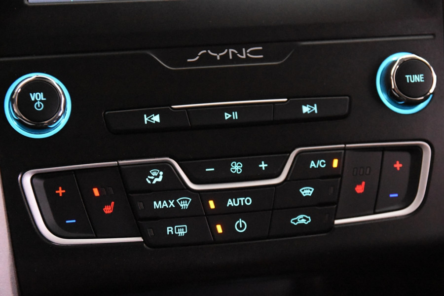 Ford Mondeo Wagon Titanium *1ste Eigenaar*Leer*Ambiente*Navigatie*